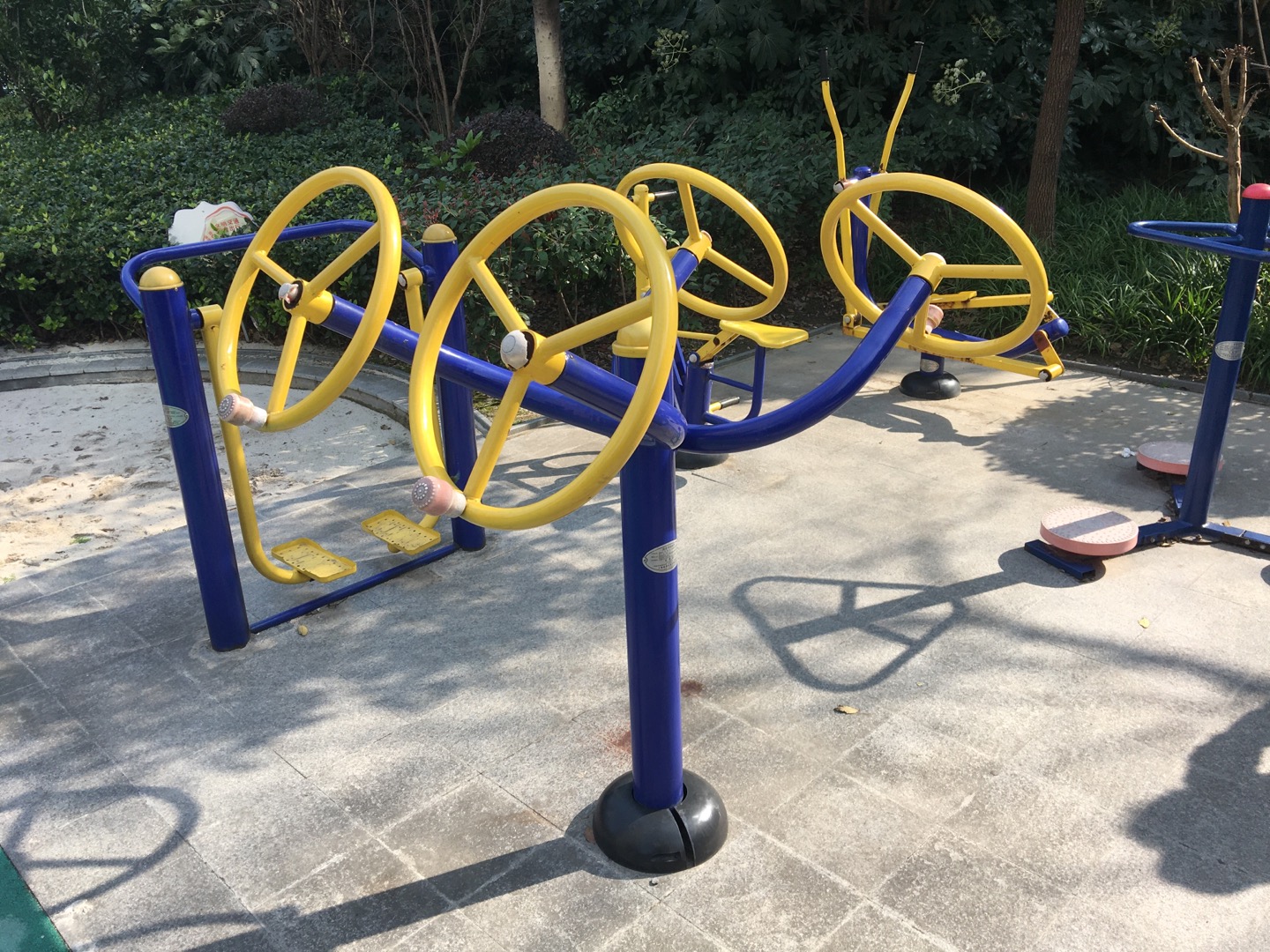 伸展器