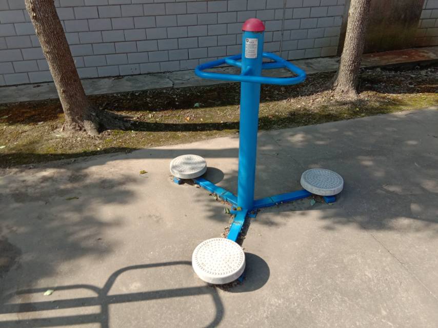 扭腰器