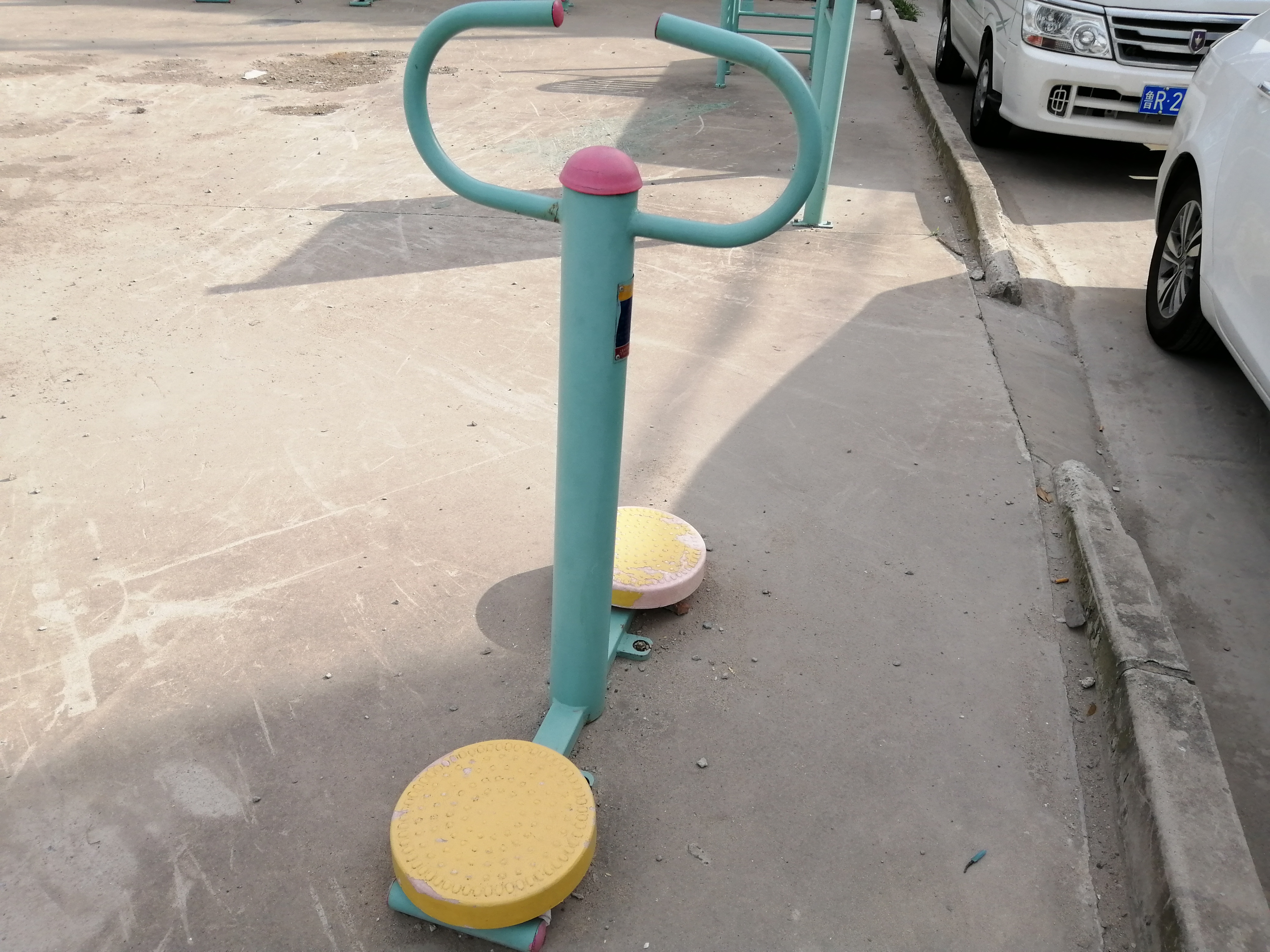扭腰器