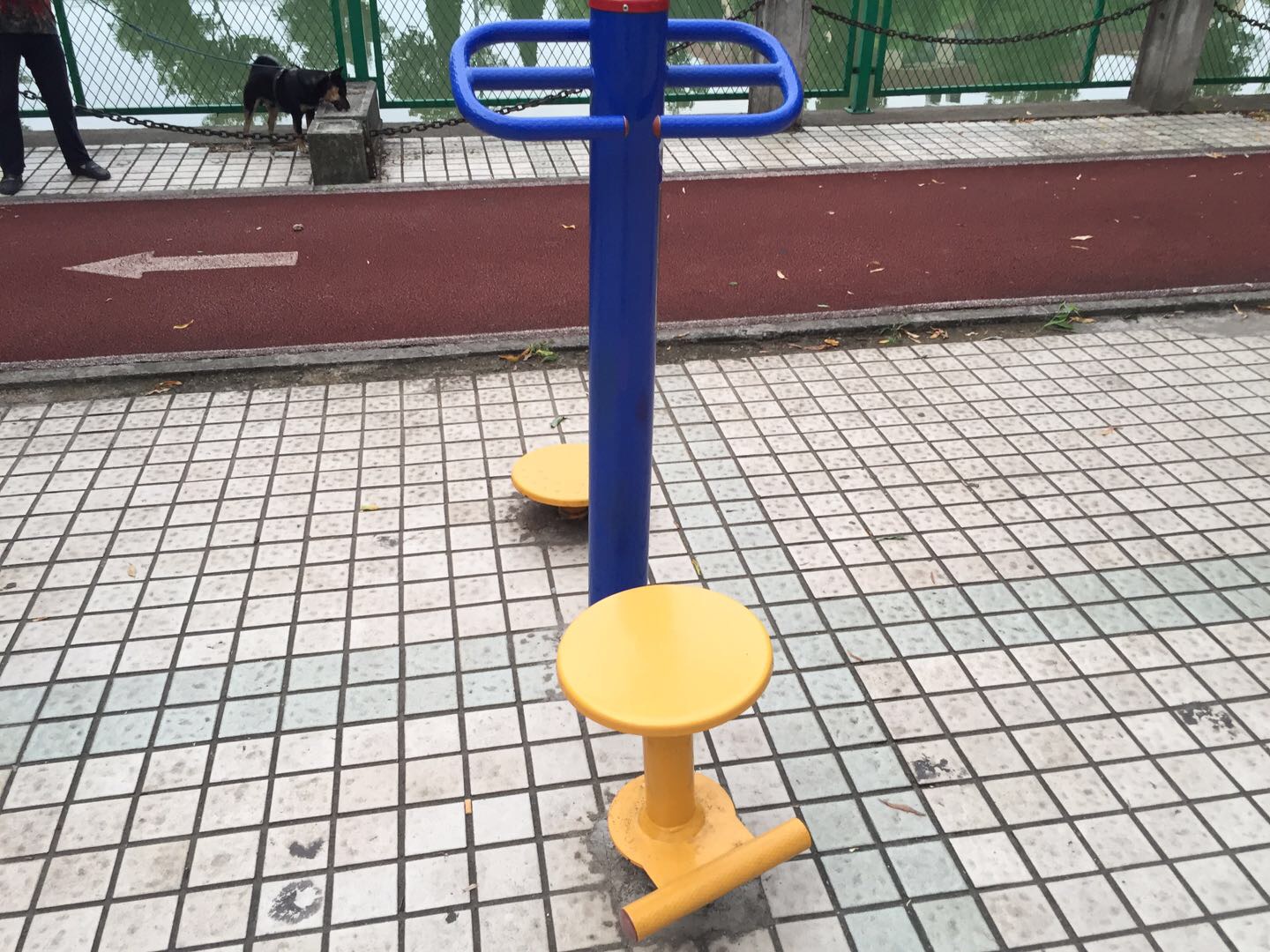 雙位扭腰器