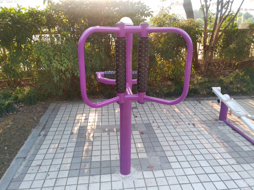 腰背按摩器