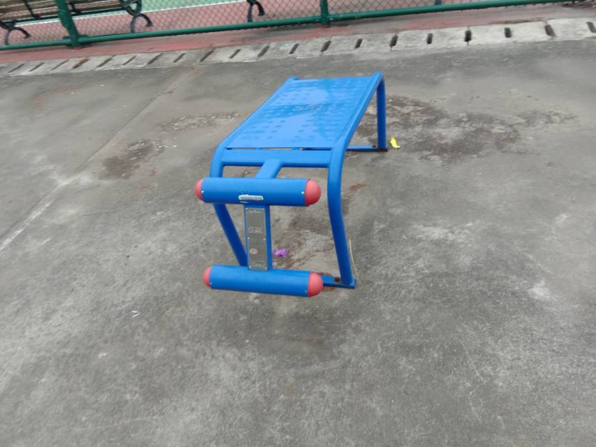 仰臥起坐板