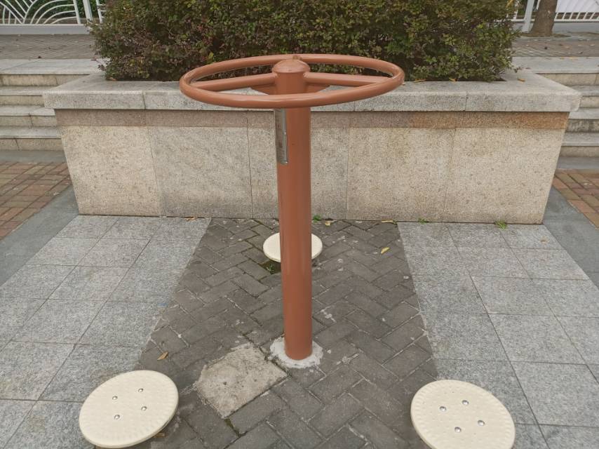 扭腰器