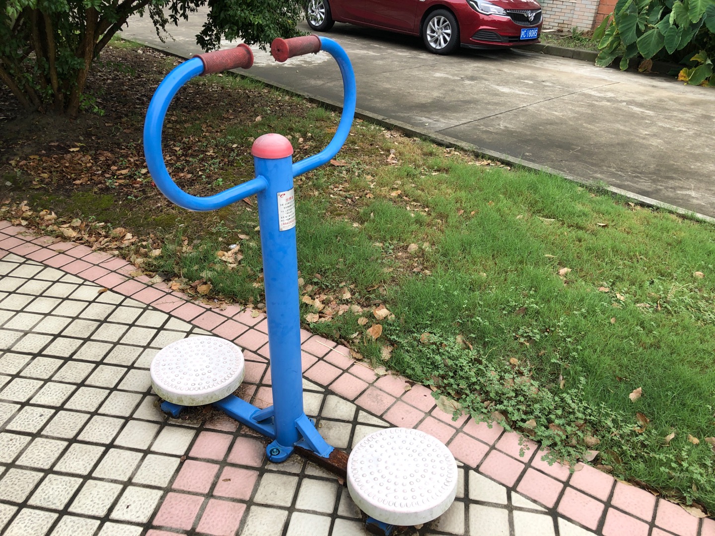 扭腰器