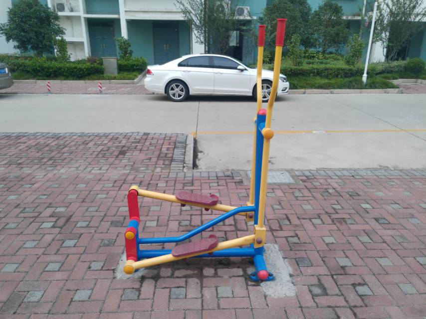滑雪器