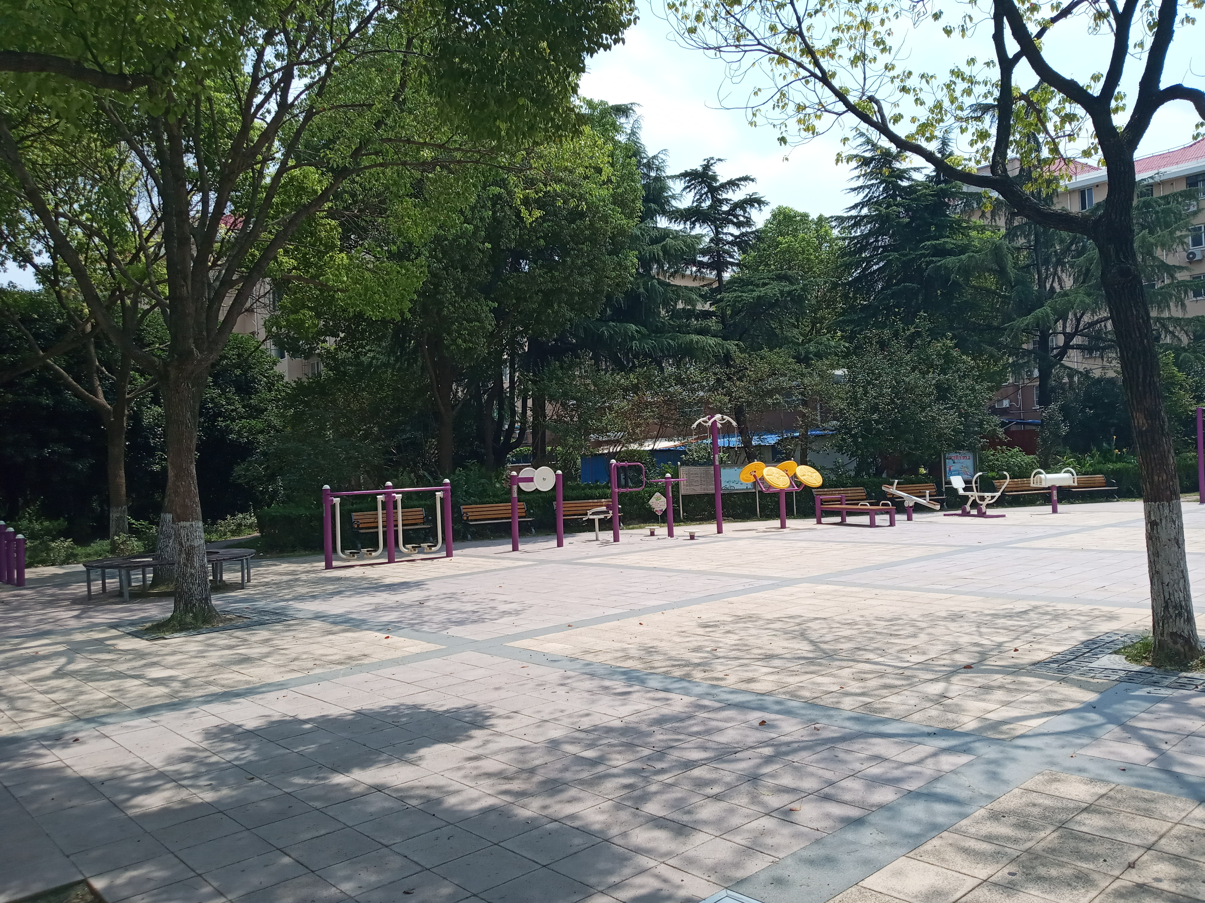 平吉二村居委健身苑點