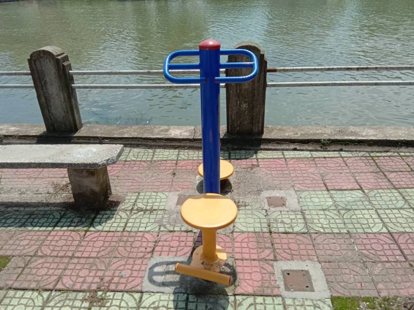 雙位扭腰器