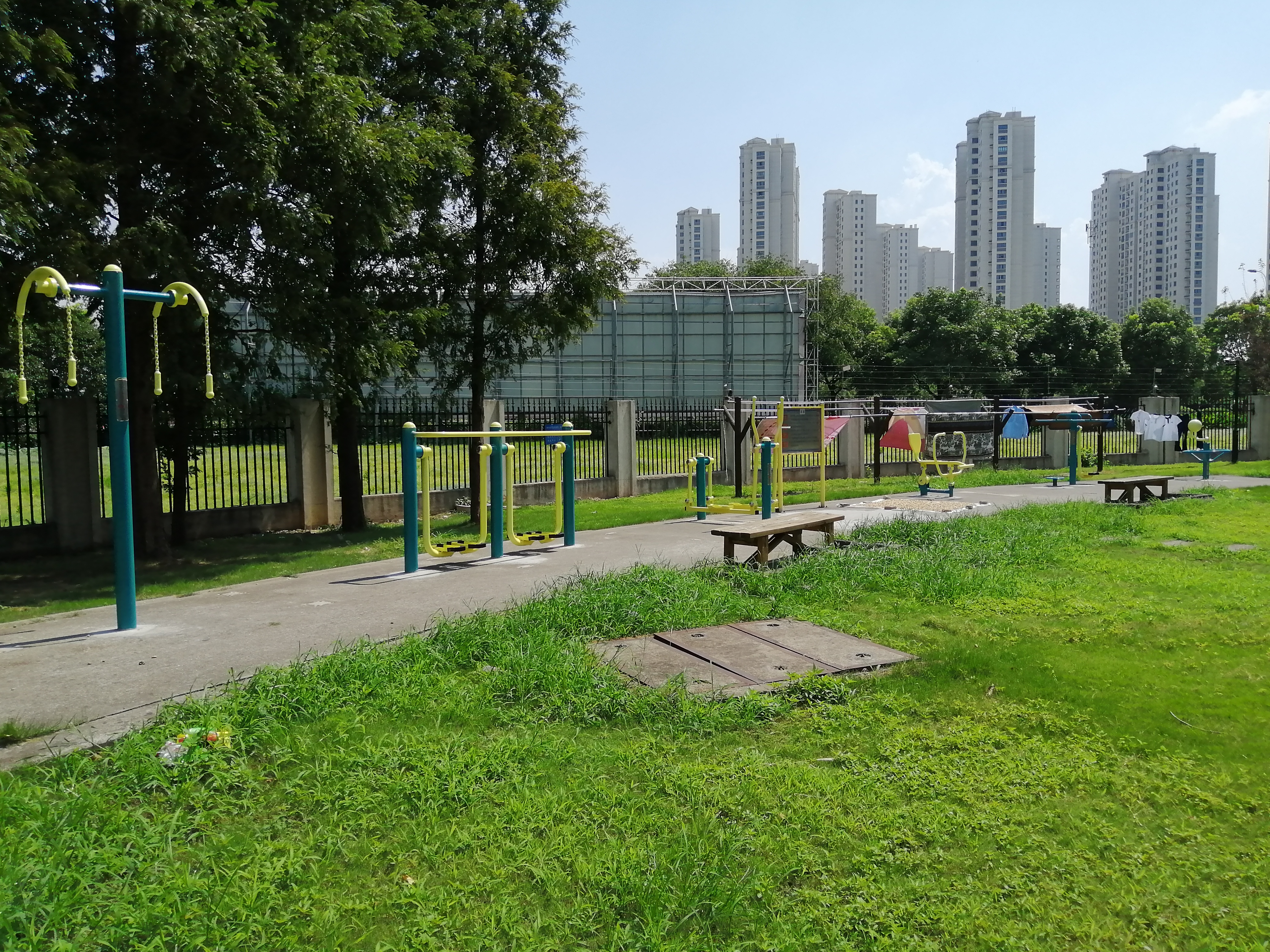 浦東新區高東鎮新高苑第二居委會健身苑點2