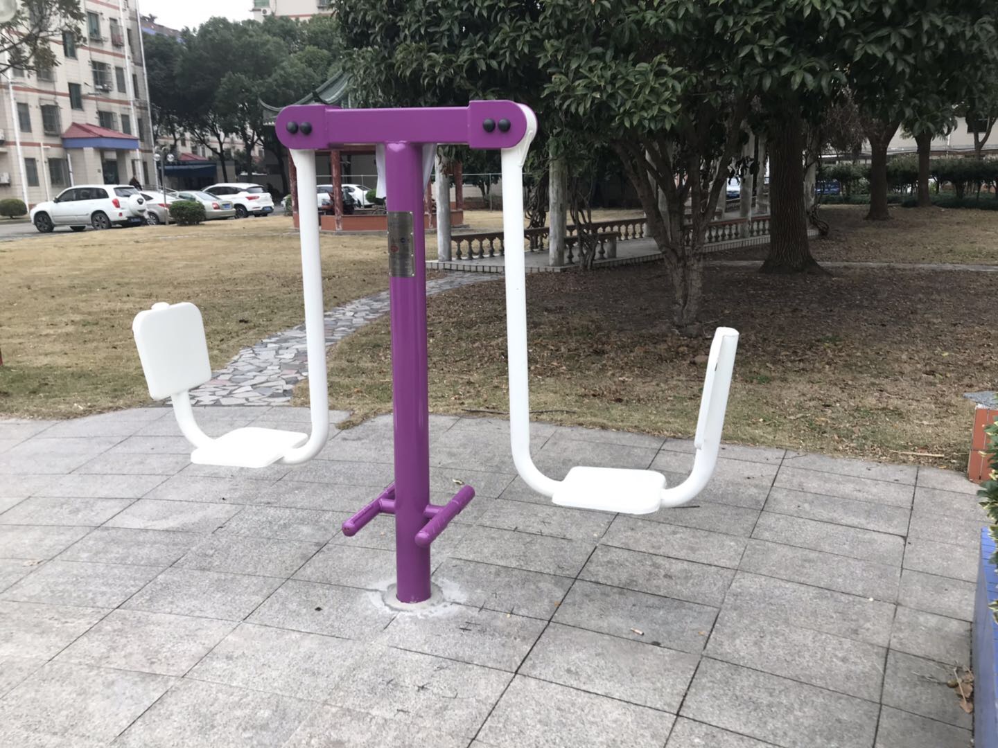 二位蹬力器