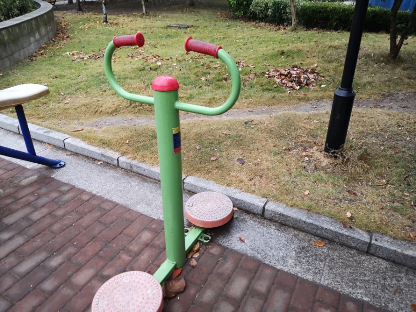 扭腰器