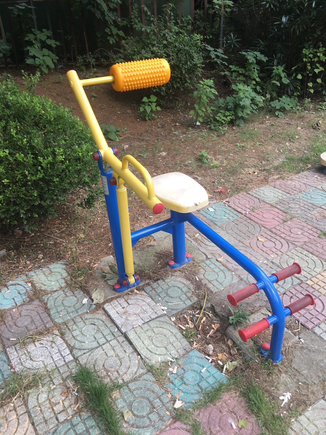 腹背鍛煉器