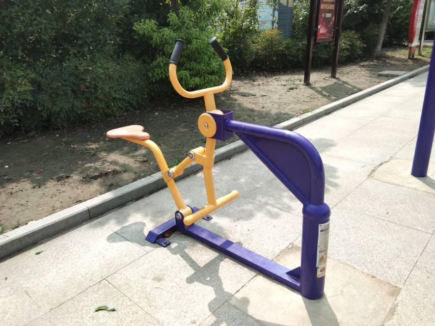騎馬機