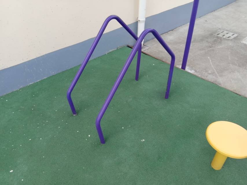 俯臥撐架