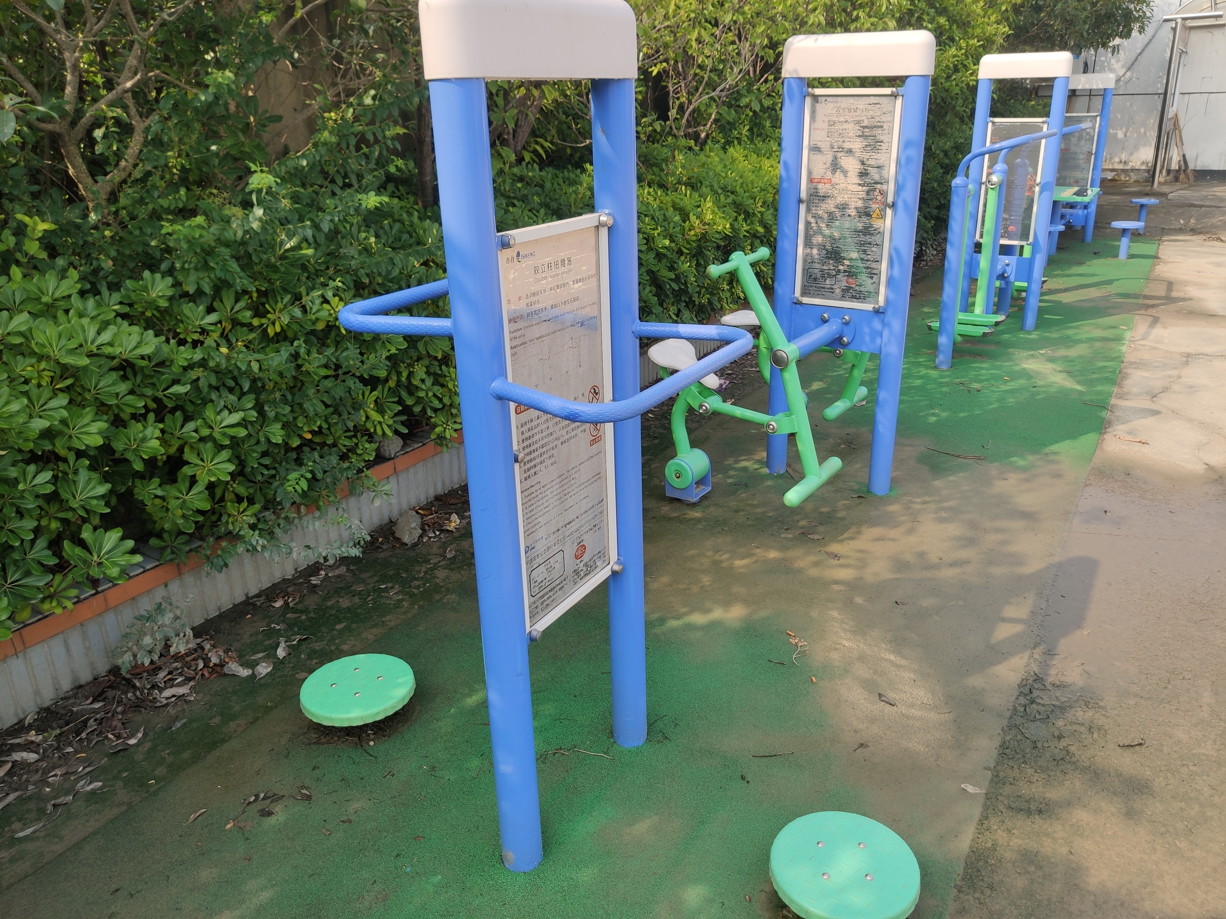 雙立柱扭腰器