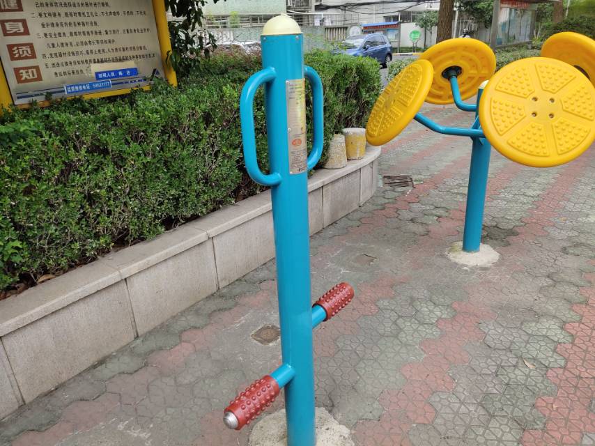 腰部按摩器