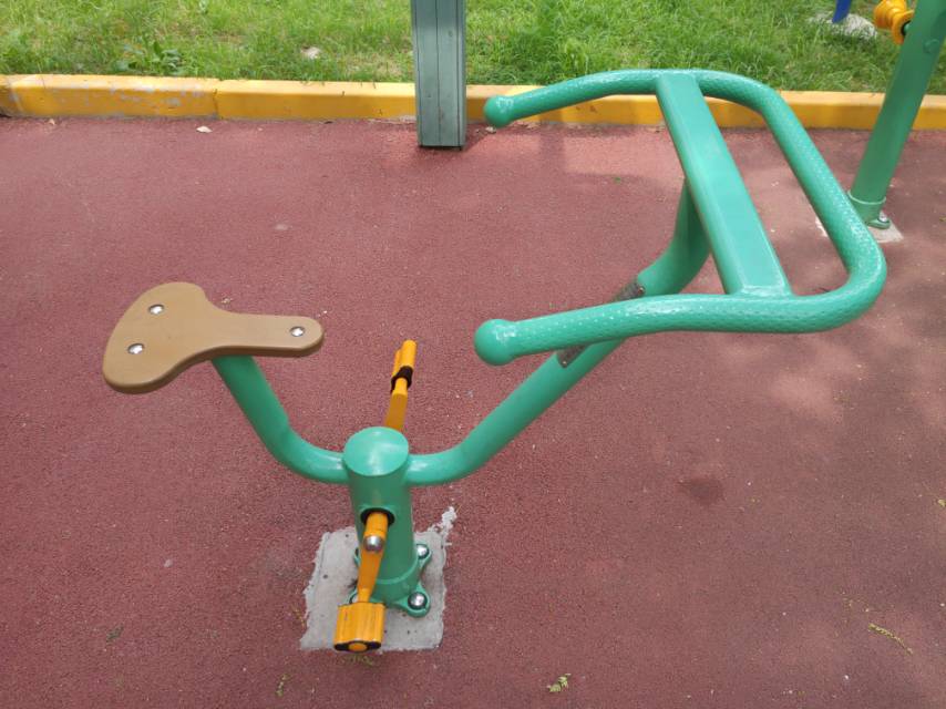 直立健身車(chē)