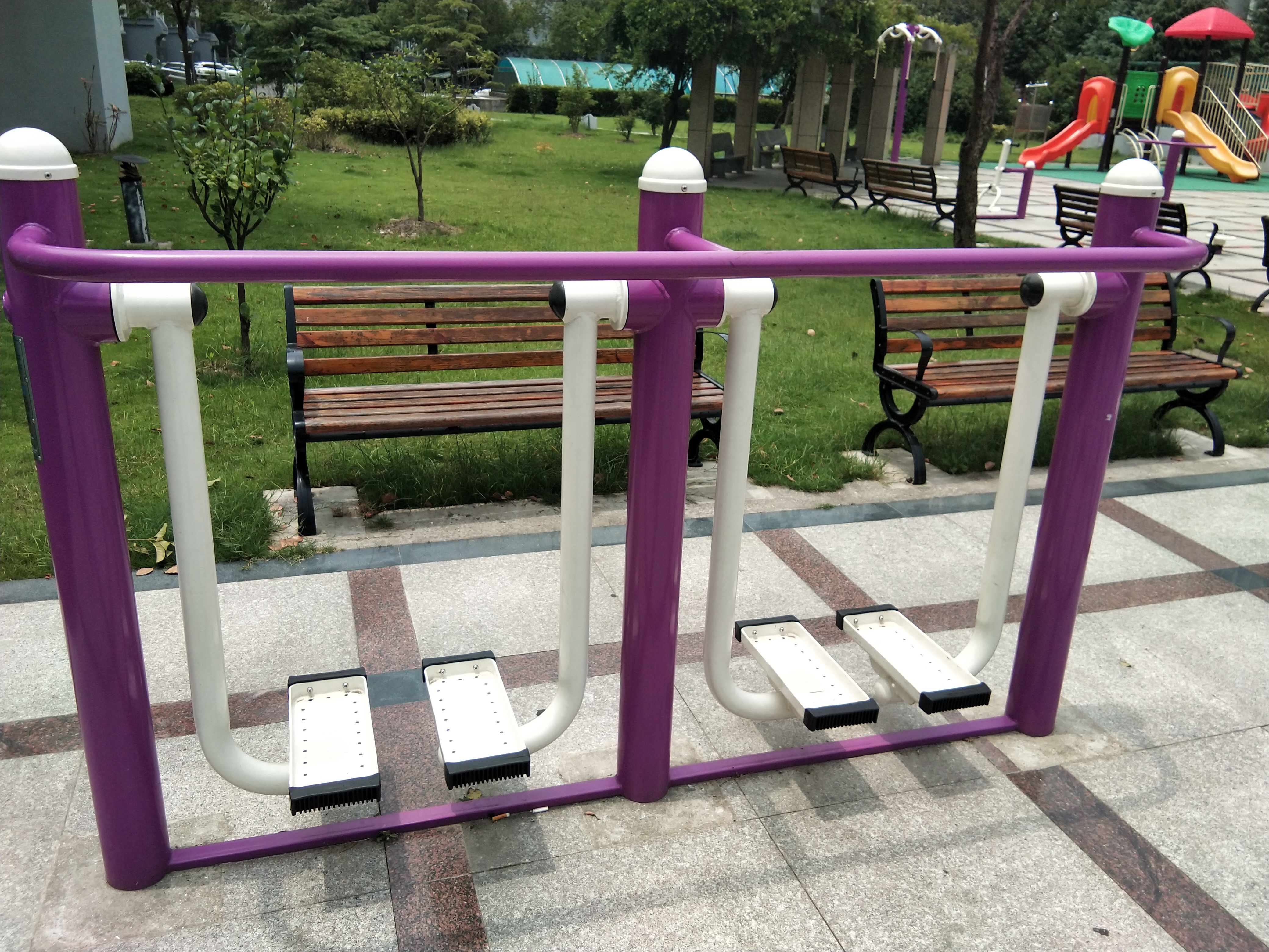 雙位漫步機