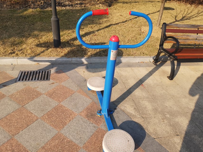 扭腰器