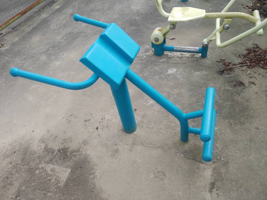 背肌訓練器
