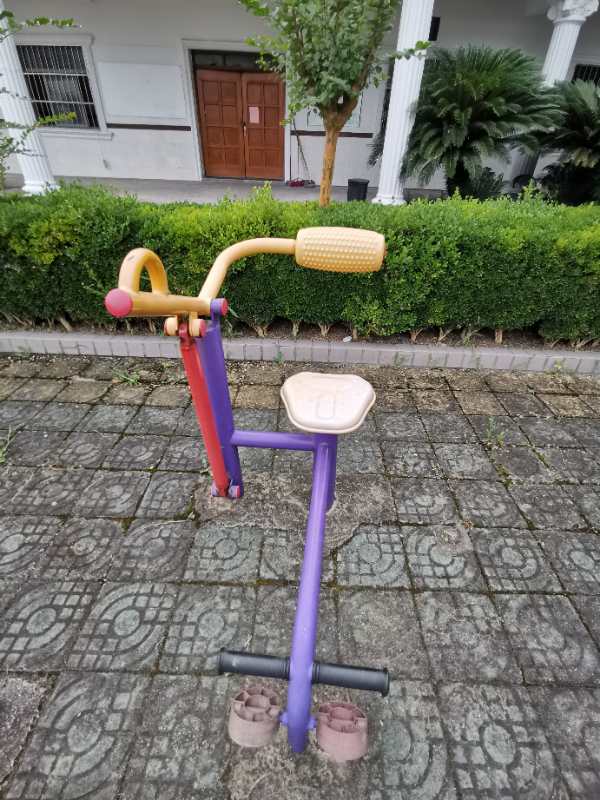 腹背鍛煉器