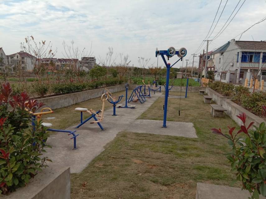 長江村12組健身點