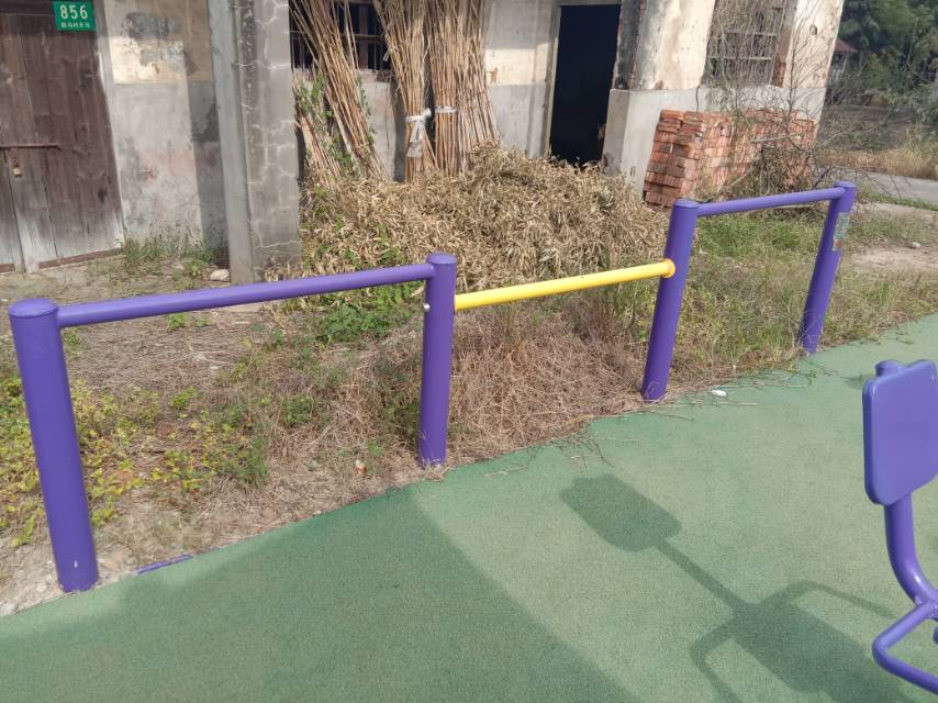 彈振壓腿器