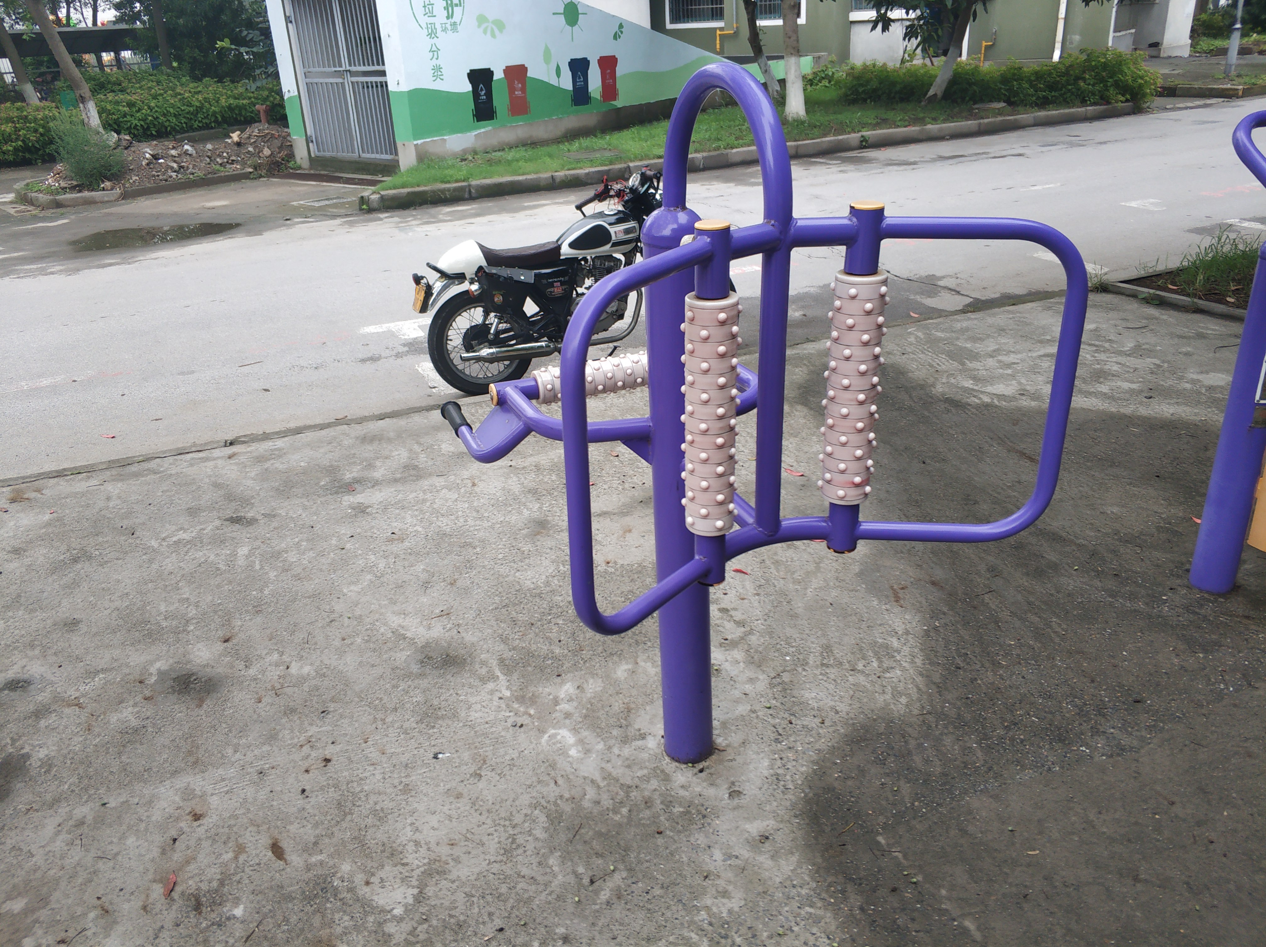腰背按摩器