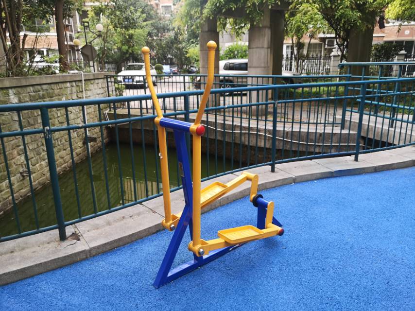 室外橢圓機