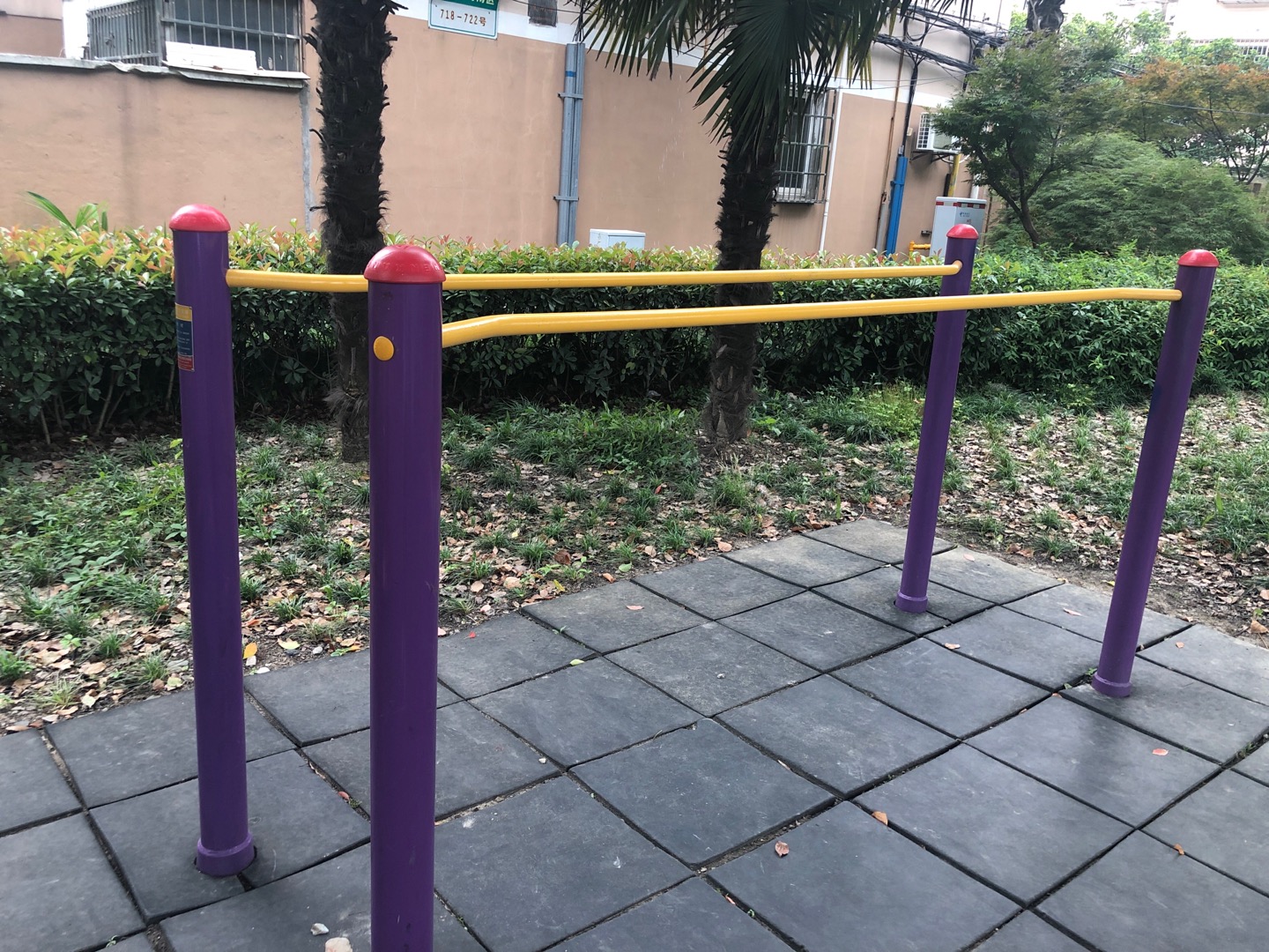 雙杠健身器
