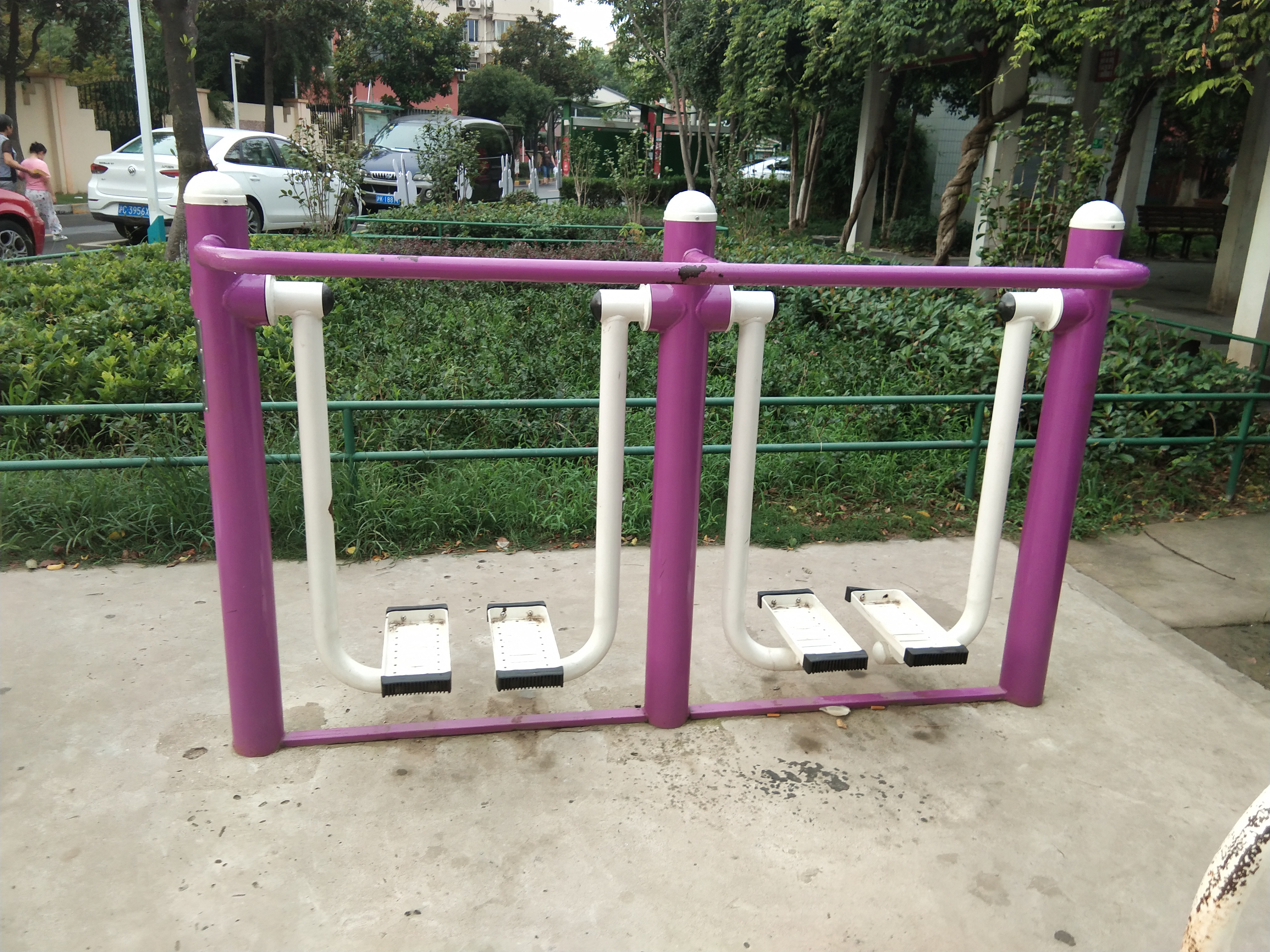 雙位漫步機
