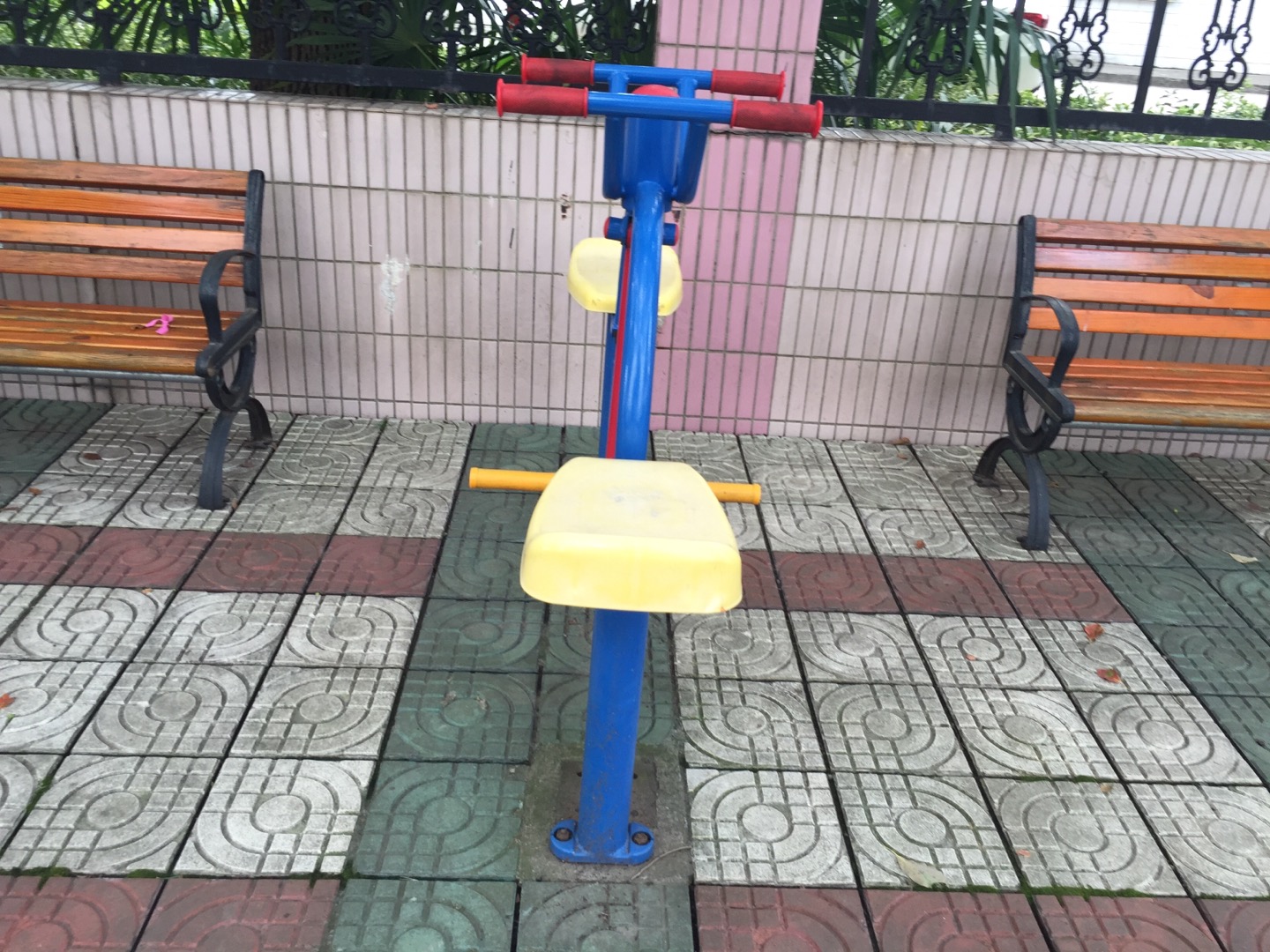 下肢鍛煉器