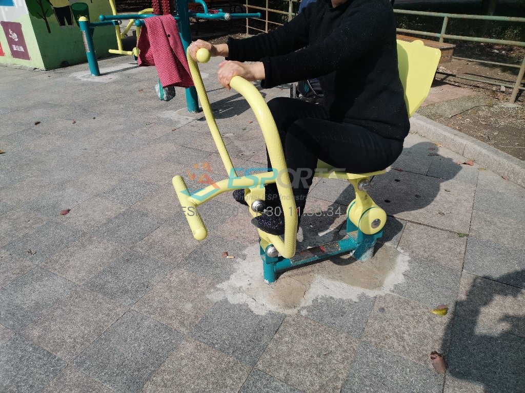 劃船器