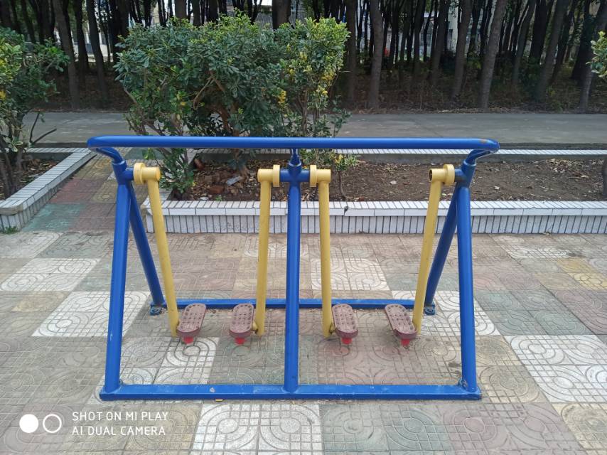 太空漫步器