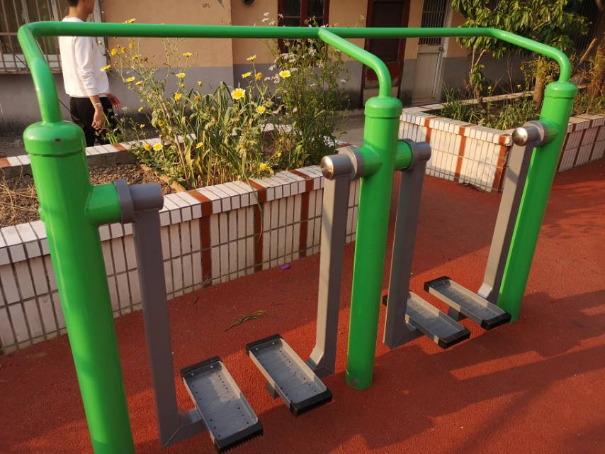 二位漫步機