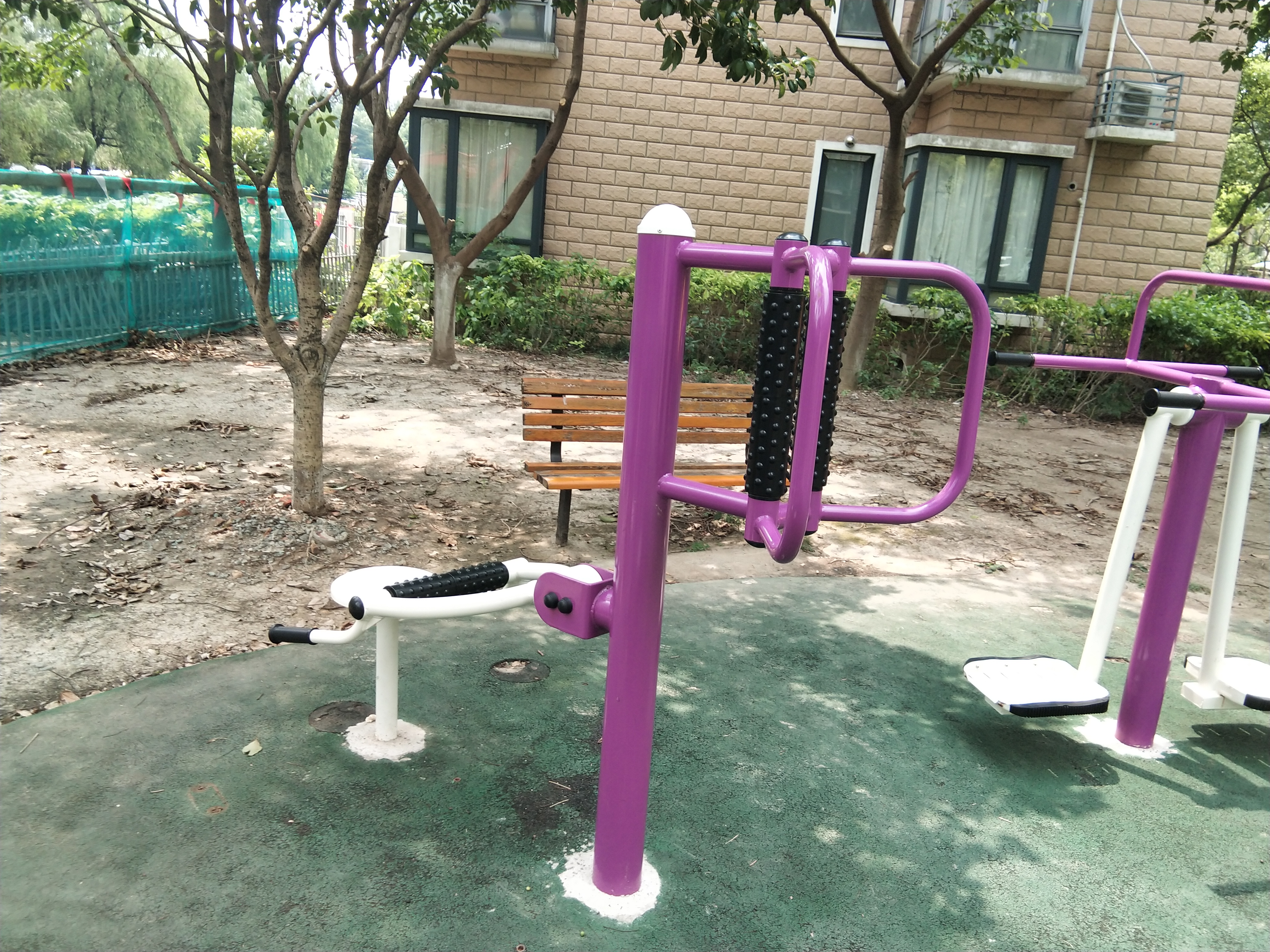 坐式腰背按摩器