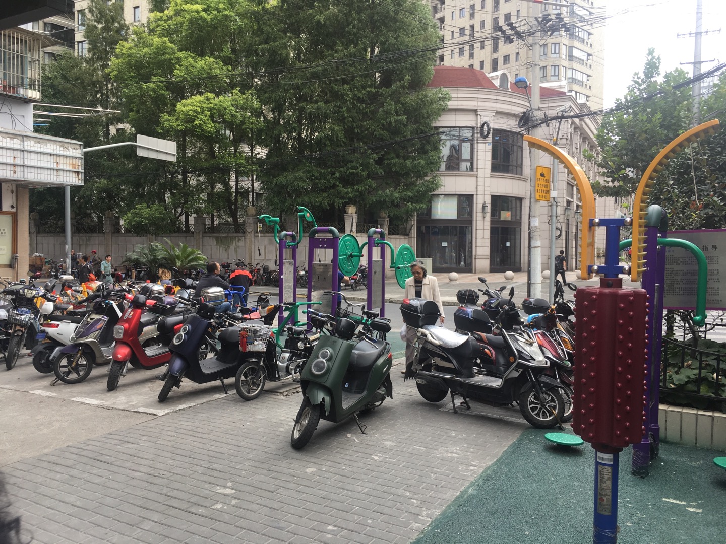 龍潭居委健身點