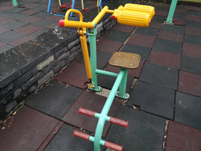 腹背鍛煉器