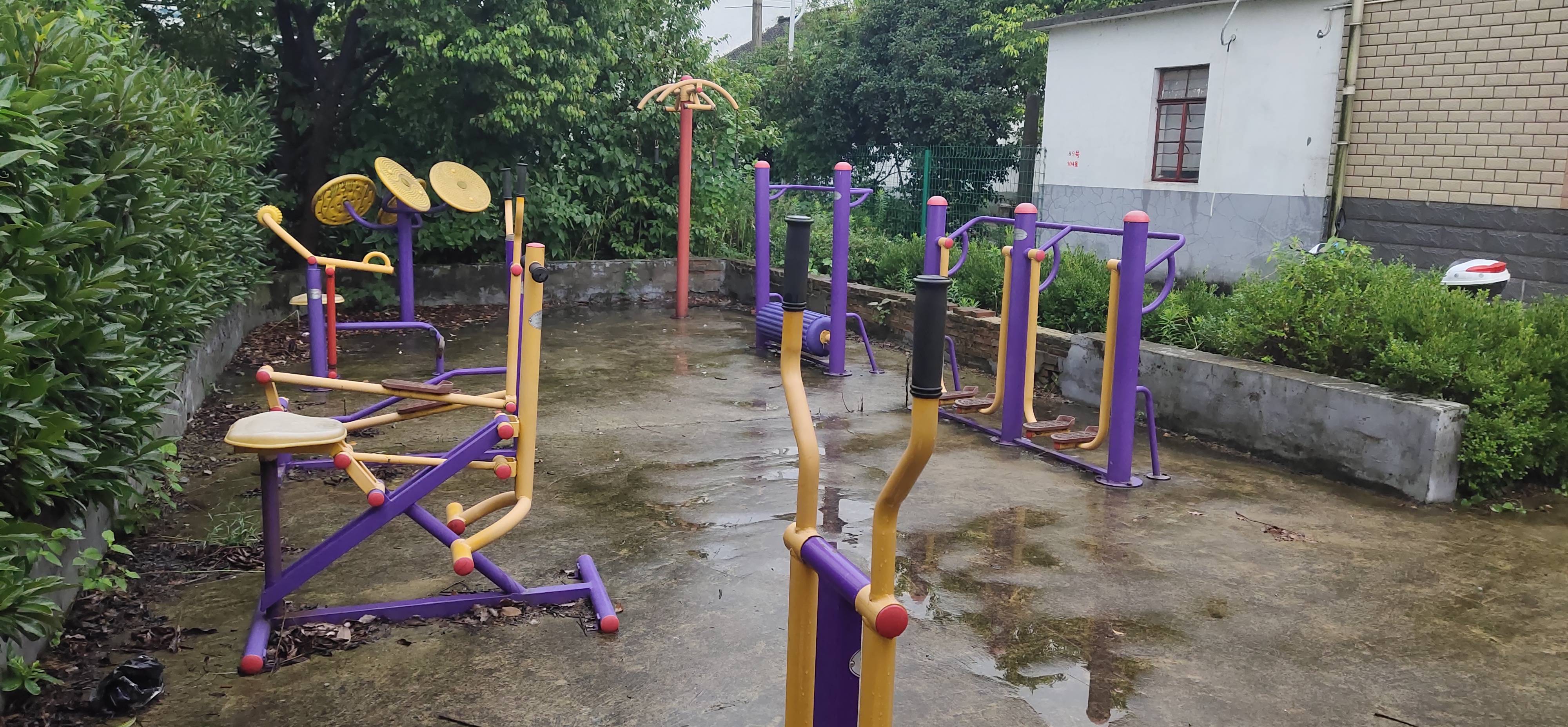 華亭鎮雙塘村橫塘2隊健身點