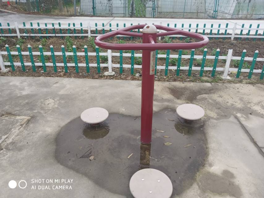 扭腰器
