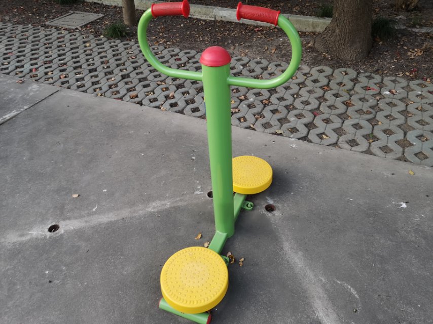 扭腰器