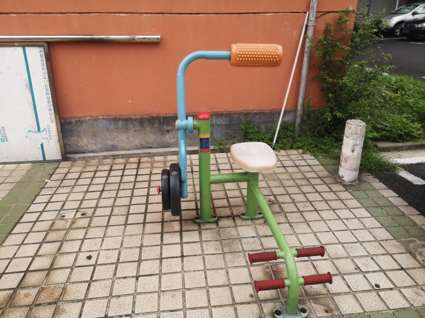 腹背鍛煉器