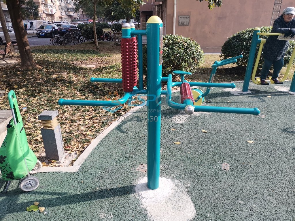 腰部按摩器