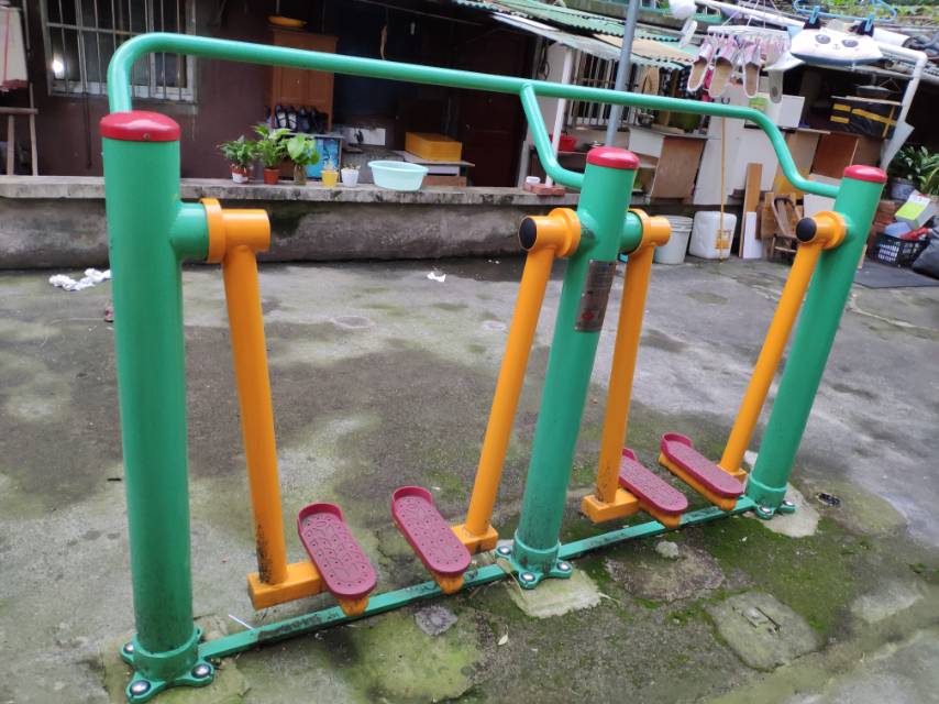 兩聯漫步機