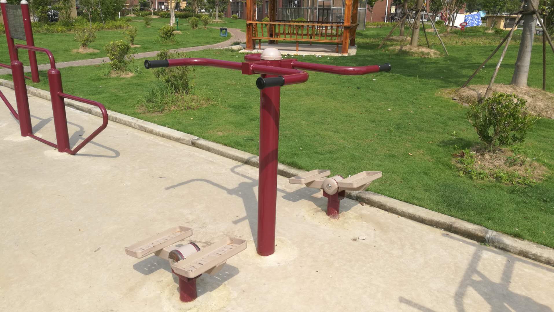 扭腰踏步機