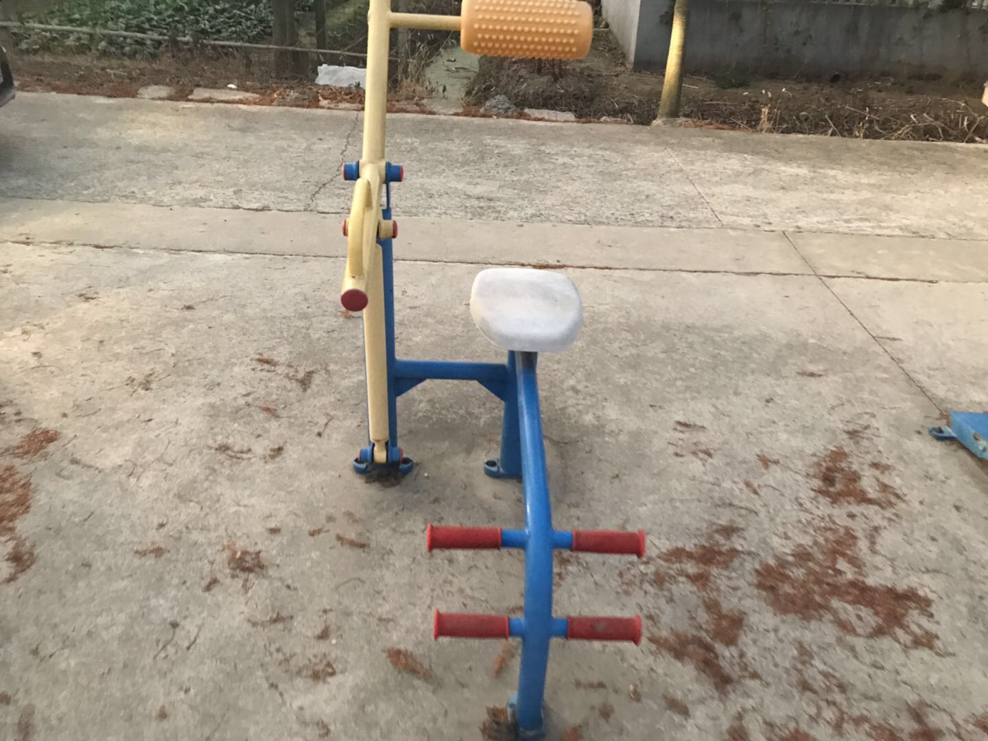腹背鍛煉器