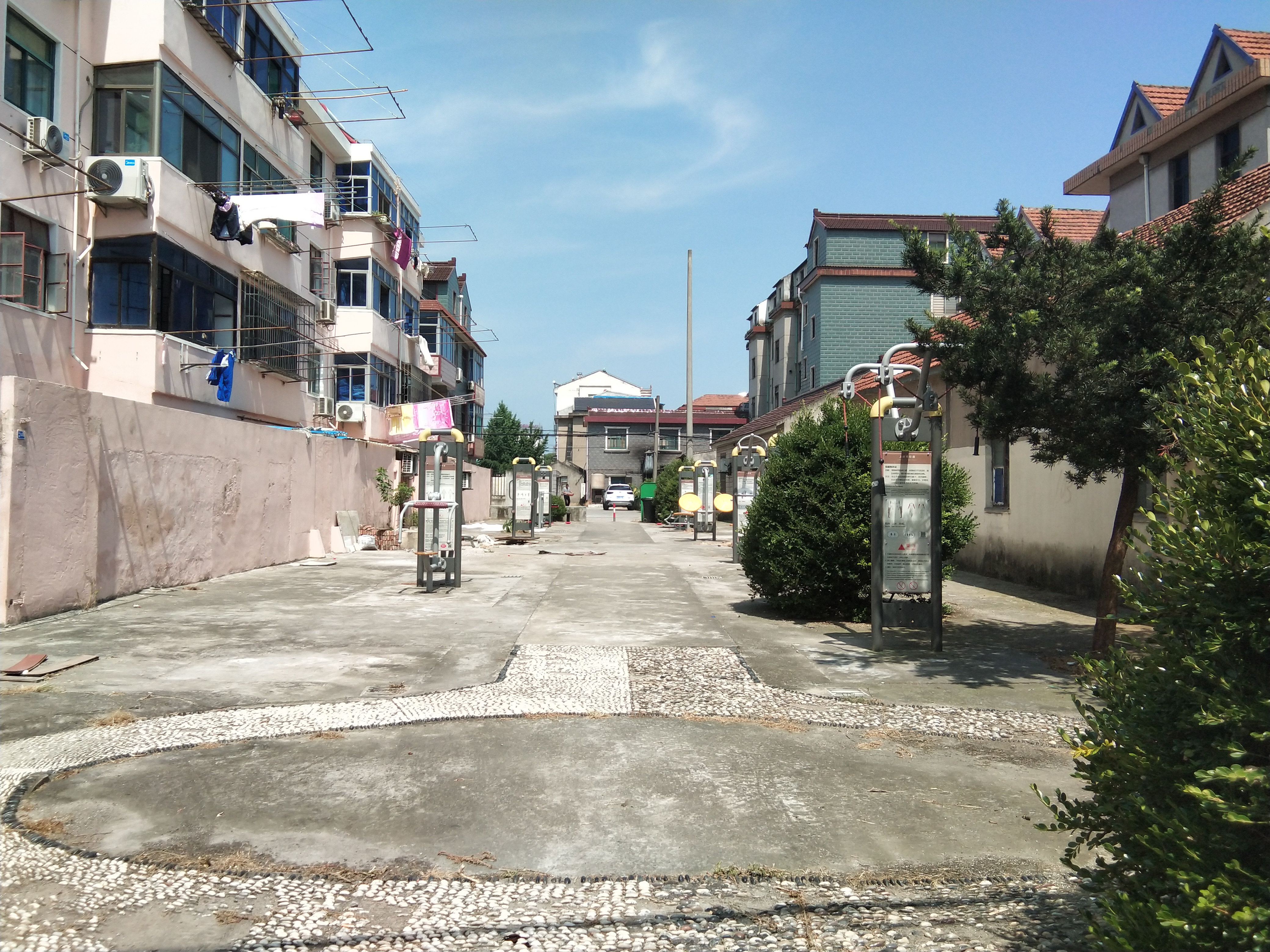 平安居委安友小區市民益智健身苑點
