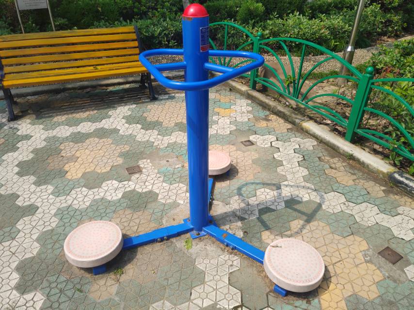 扭腰器