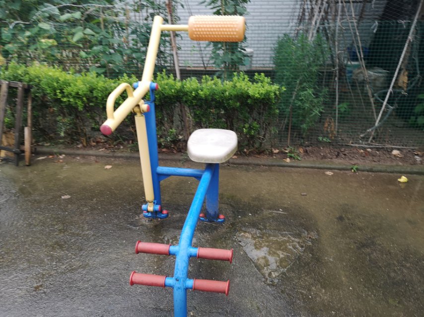 腹背鍛煉器