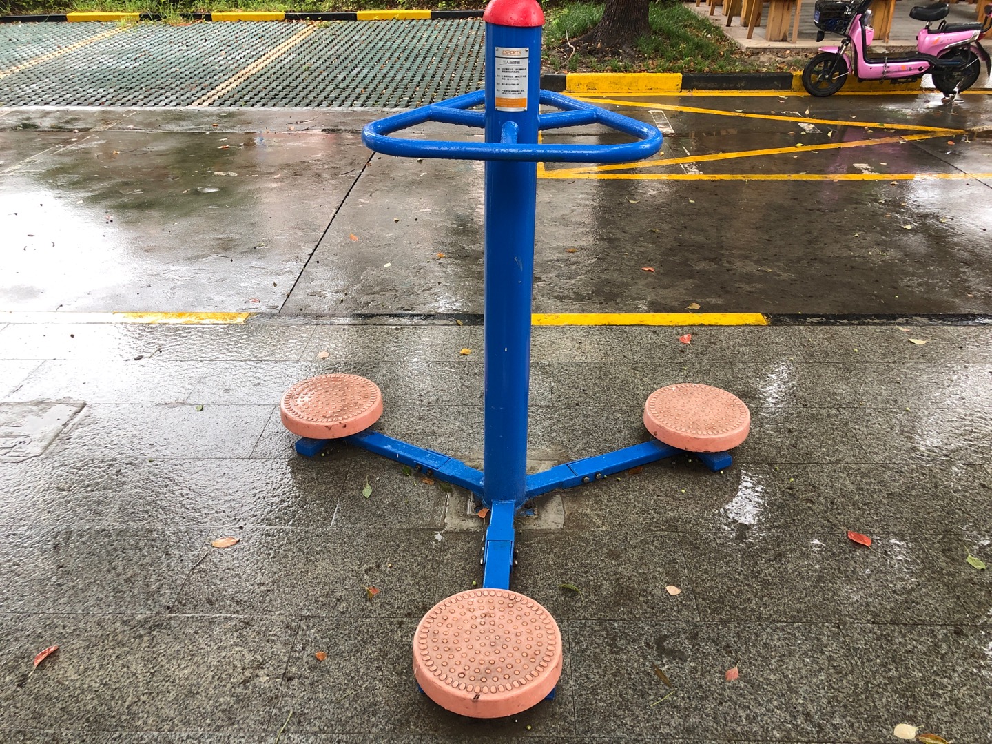 三人扭腰器