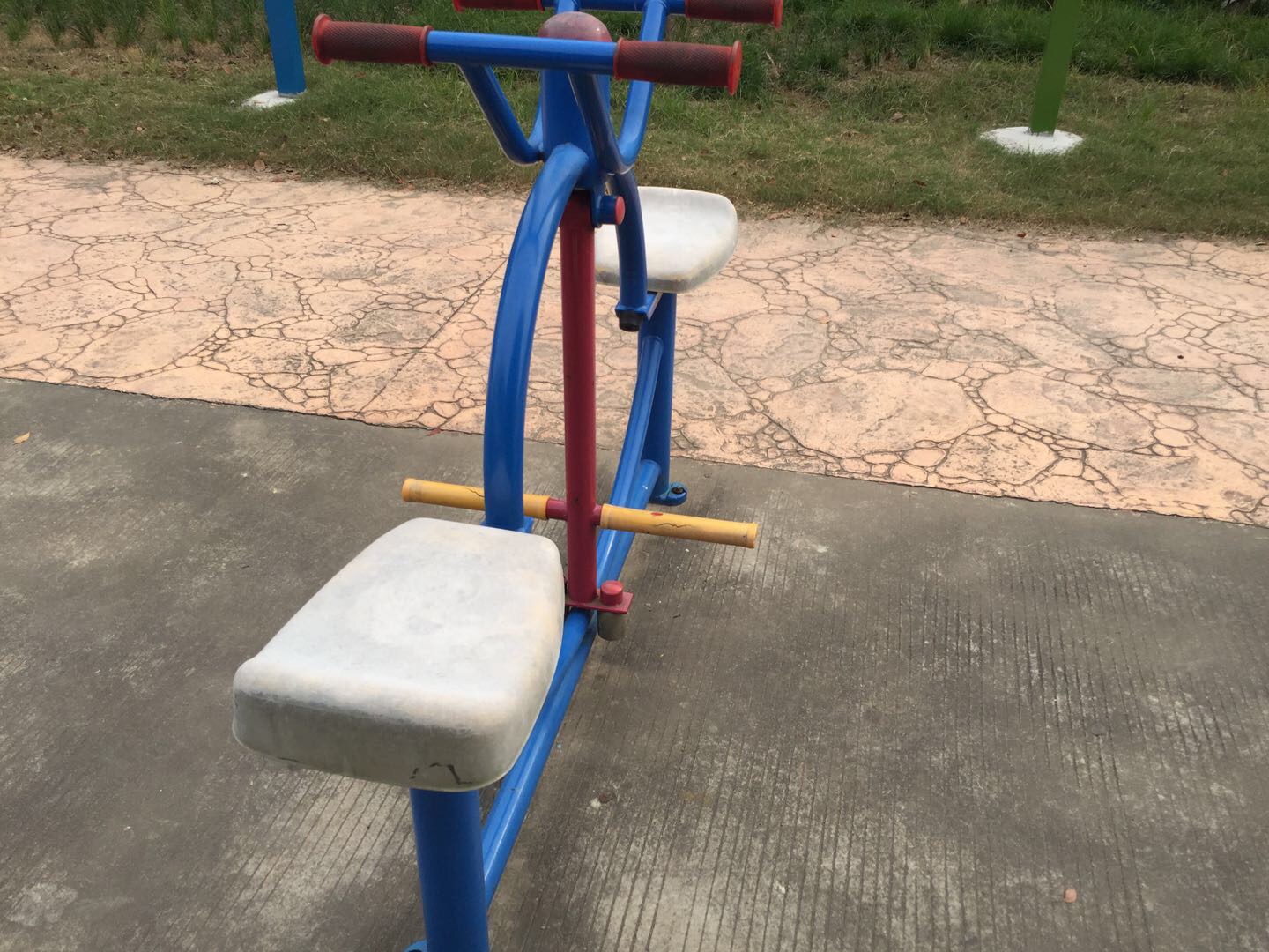 下肢鍛煉器